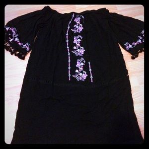 Black embroidered short dress